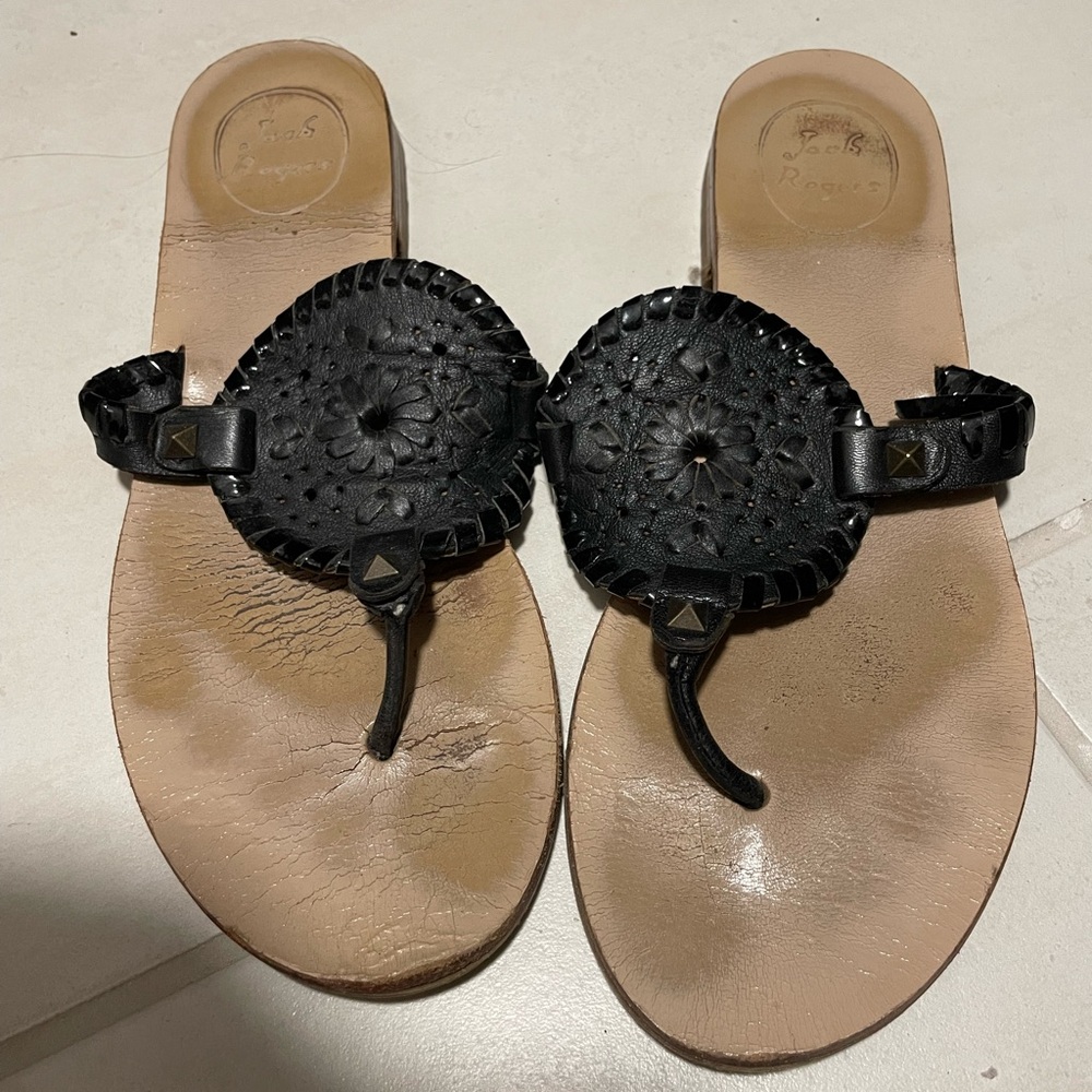 Jack rogers black Georgica medallion sandals size 8